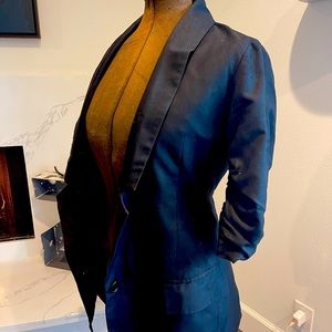 Black fitted blazer
